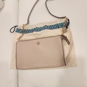Tory burch crossbody  purse like new.